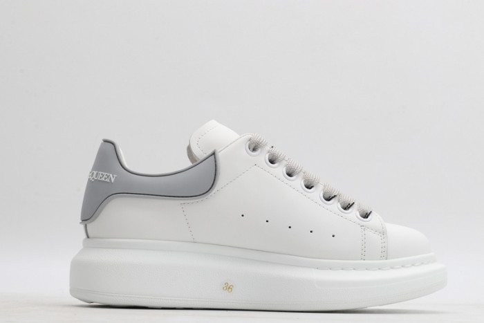 ALEX MCQU SNEAKER