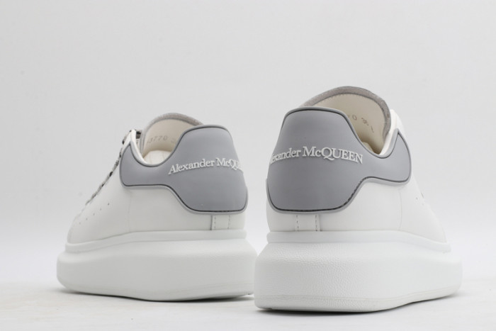ALEX MCQU SNEAKER