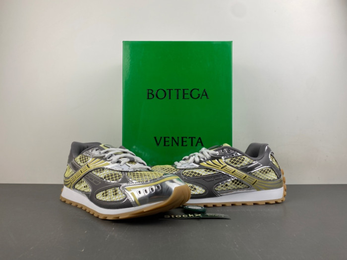BV sneaker