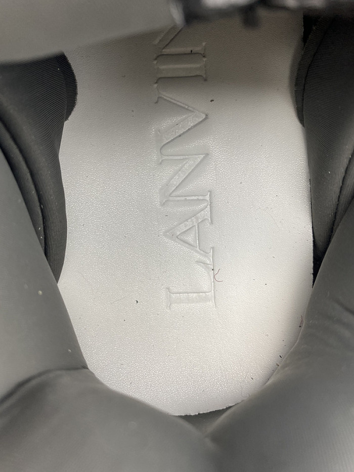 LANV1N CURB SNEAKER