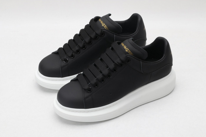 ALEX MCQU SNEAKER
