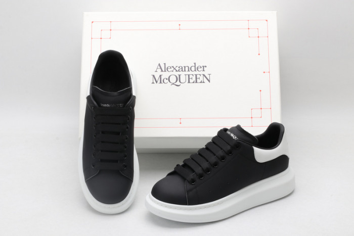 ALEX MCQU SNEAKER