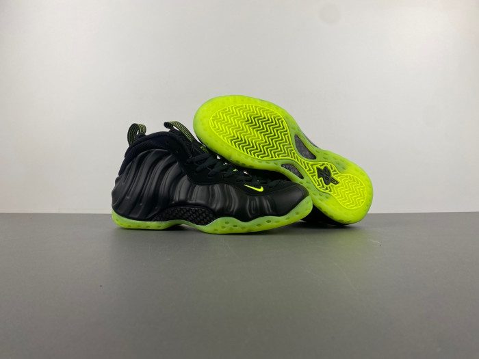 Nike Air Foamposite One Black Volt  HF2902-001