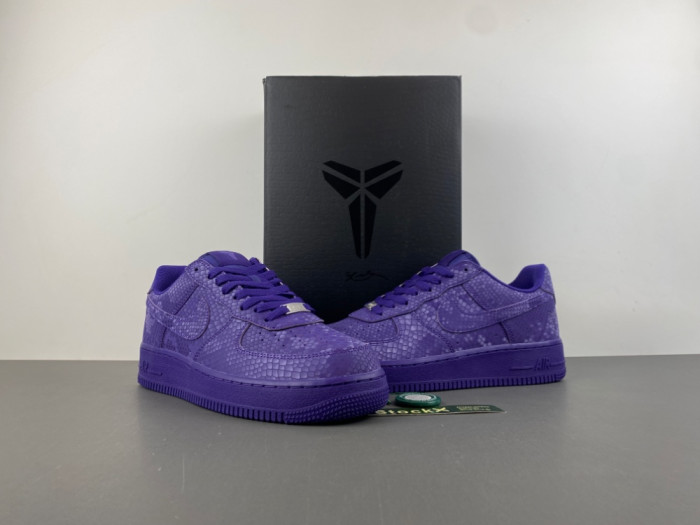 Nike Air Force 1 Low Kobe Bryant Court Purple  IB0018-500