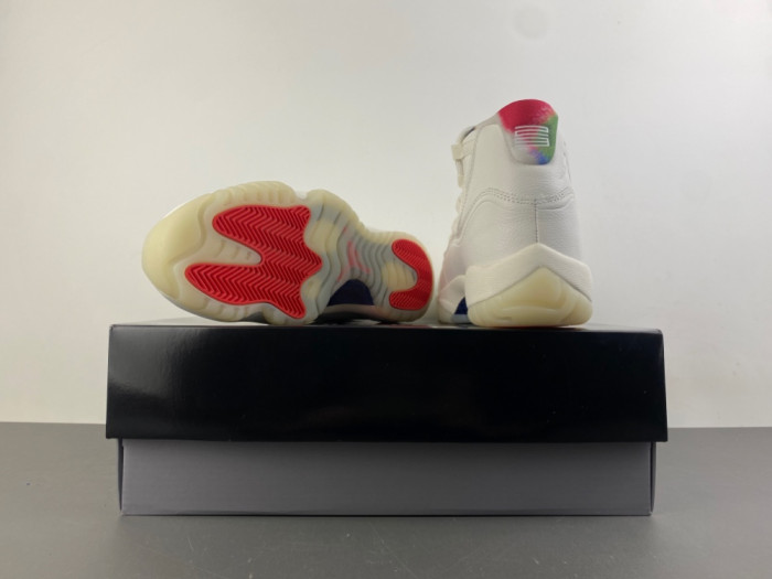 Air Jordan 11 Retro 285  IO8959-133