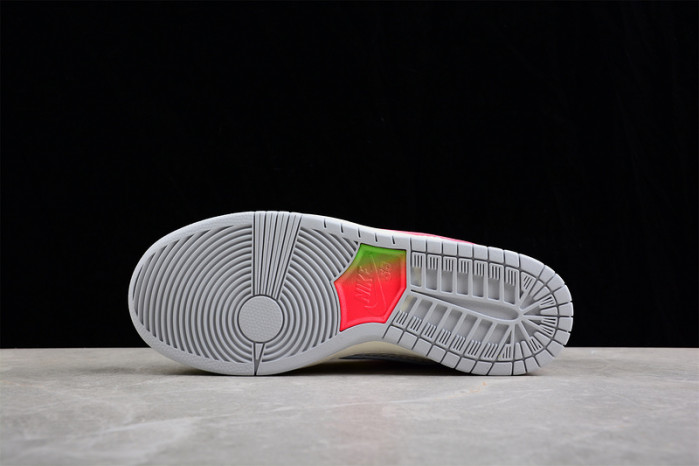 Nike Dunk SB Low Bettie DX5933-900