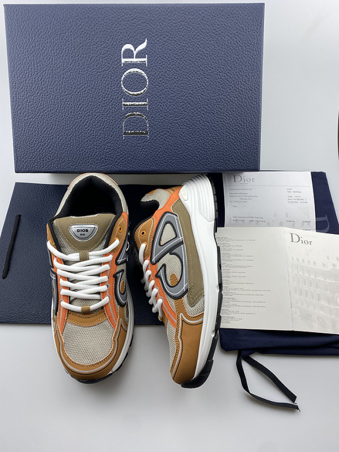 D10R SNEAKER