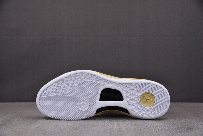 Nike Nike Kobe 8 Protro TB Champagne Gold  HM6469-701