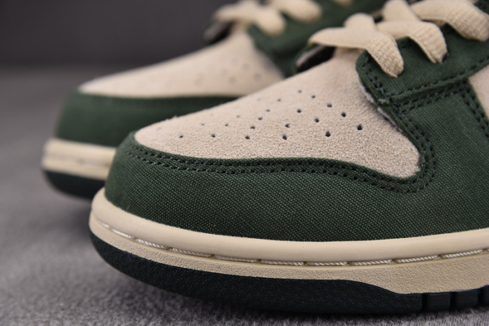 NIKE Dunk SB Low Pro "Eire" 304292-185