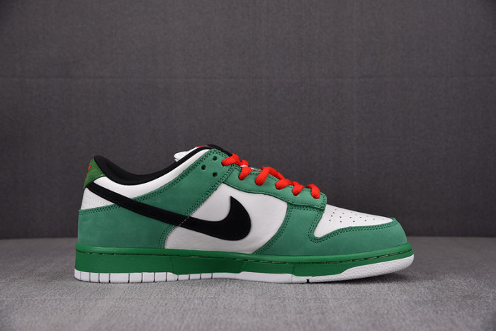 Nike SB Dunk Low Heineken 304292-302