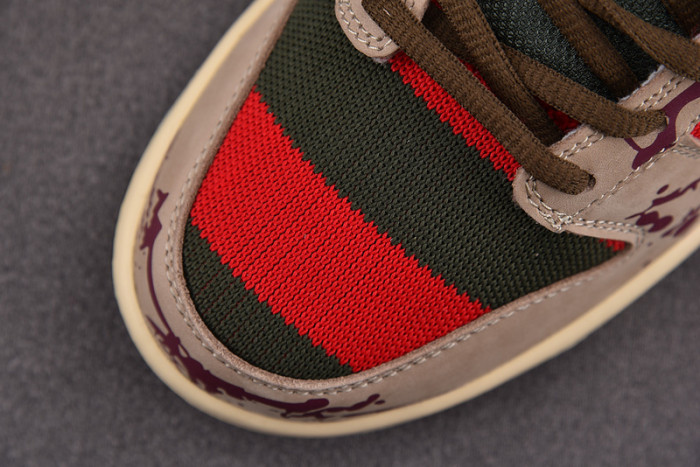 Nike SB Dunk Low Freddy Krueger  313170-202