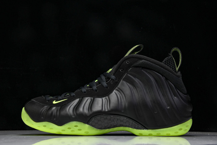 Nike Air Foamposite One Black Volt  HF2902-001