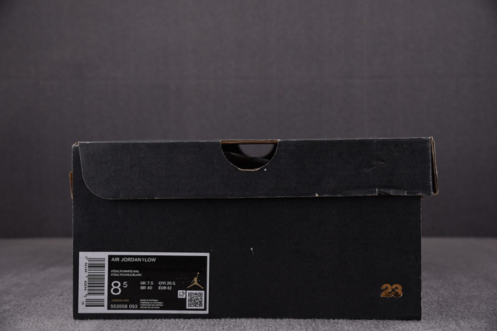 Air Jordan 1 Low“Stealth and White 553558-053