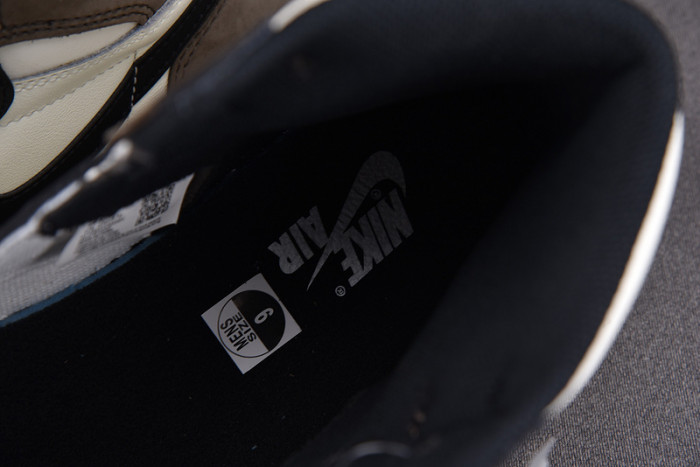 AIR JORDAN 1 RETRO HIGH OG 