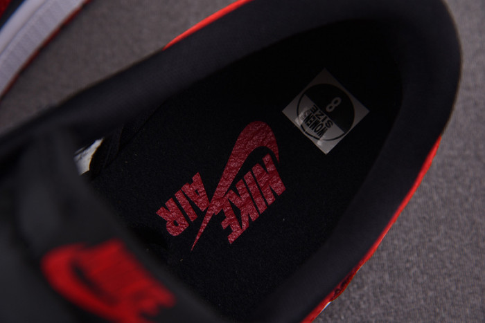 Air Jordan 1 Retro Low Bred 705329-001