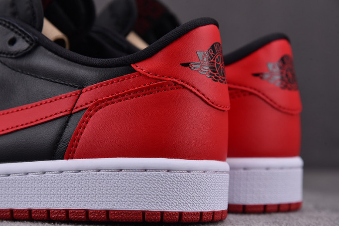 Air Jordan 1 Retro Low Bred 705329-001