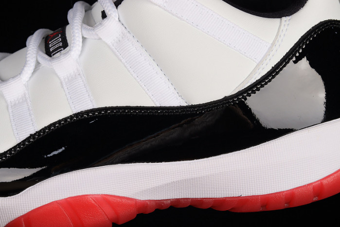 AIR JORDAN 11 LOW CONCORD BRED AV2187-160