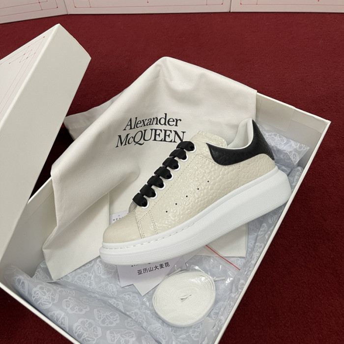 ALEX MCQU SNEAKER