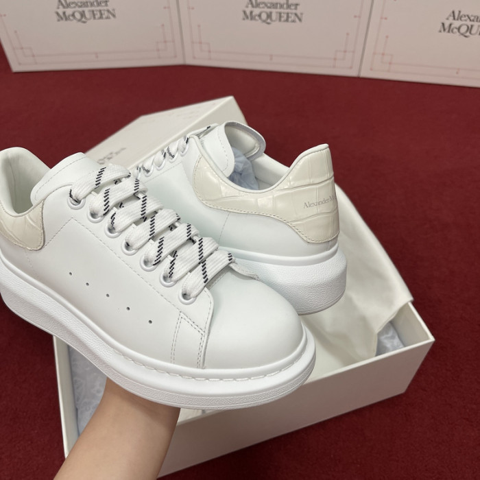 ALEX MCQU SNEAKER