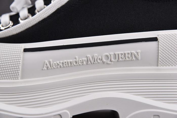 ALEX MCQU SNEAKER