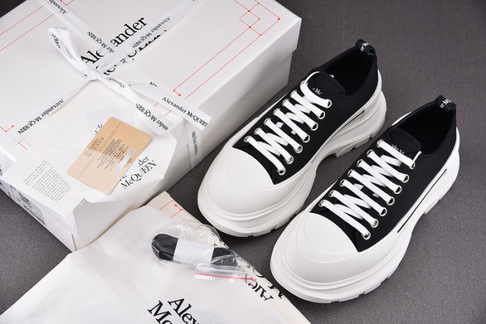 ALEX MCQU SNEAKER