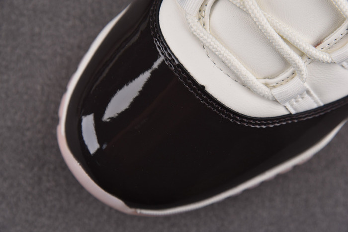 Air Jordan 11 WMNS “Neapolitan” AR0715-101
