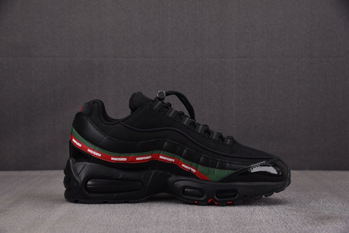 Nike Air Max 95 SP Undefeated Black  IB4453-001