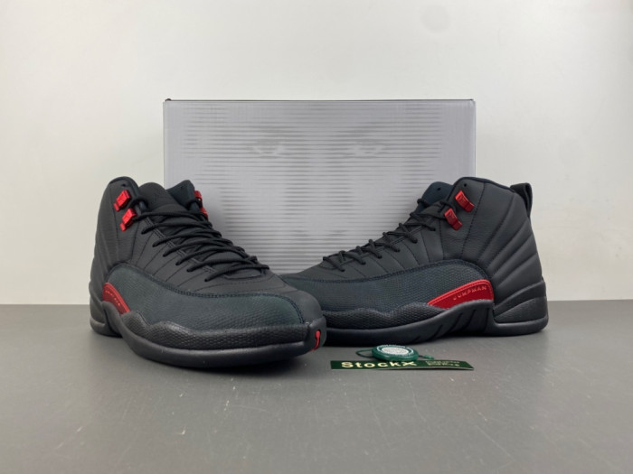 Air Jordan 12 Retro Bloodline CT8013-003