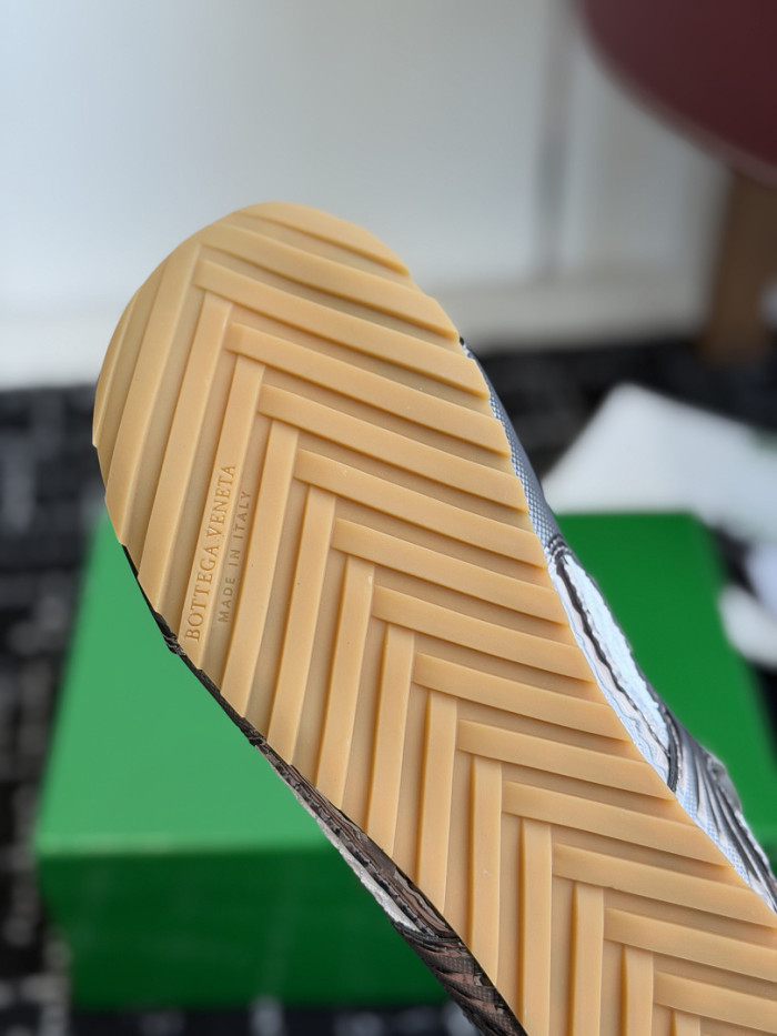 BV sandal