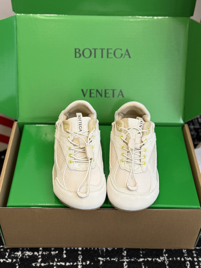 BV sneaker