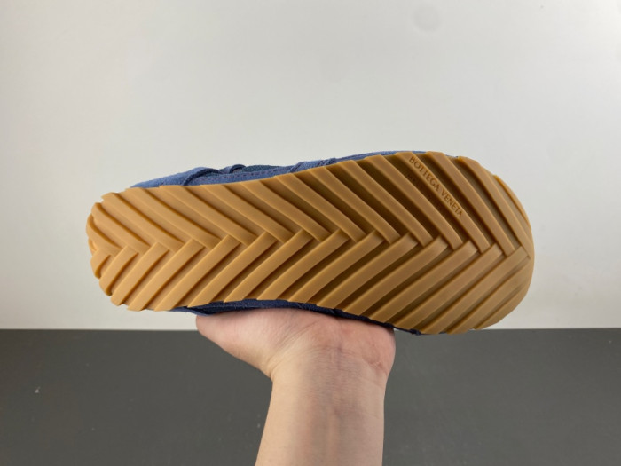 BV sneaker