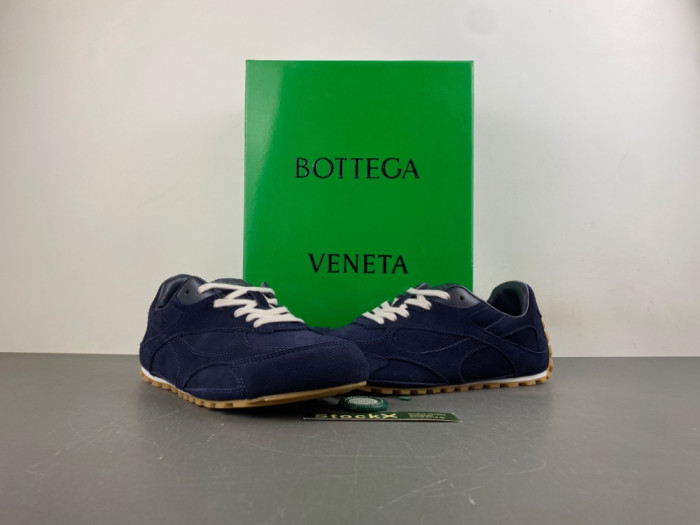 BV sneaker