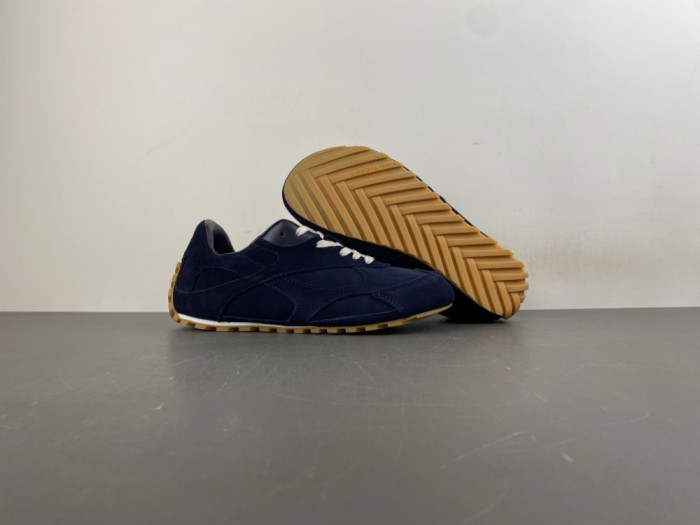 BV sneaker
