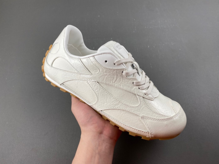 BV sneaker