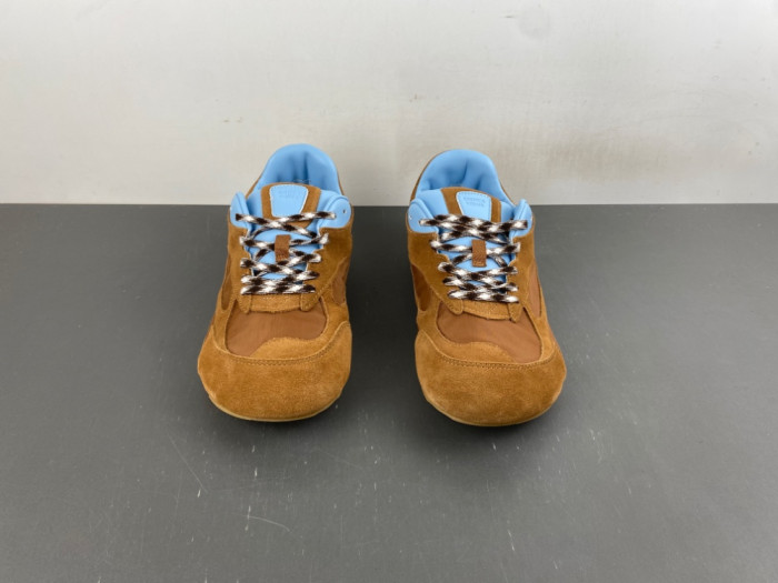 BV sneaker