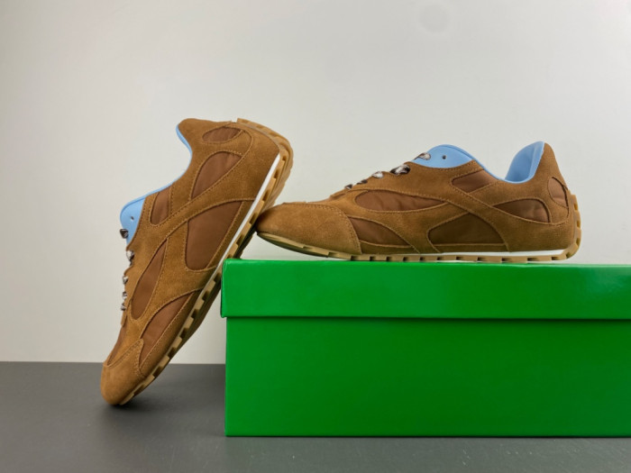 BV sneaker