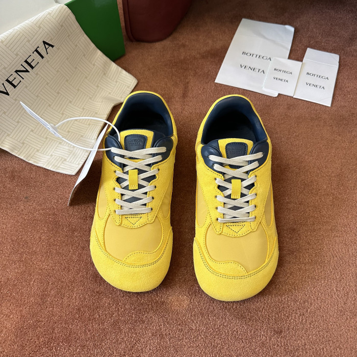 BV sneaker