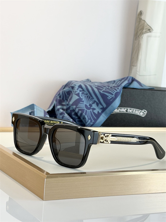 CH SUNGLASSES