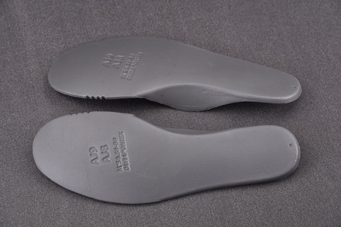 Air Jordan 9 Retro Chile Red CT8019-600