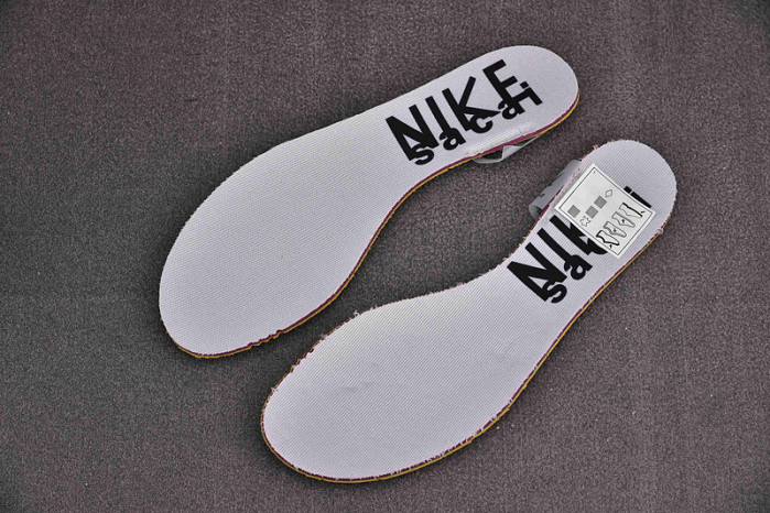 NIKE VAPORWAFFLE SACAI TOUR YELLOW CV1363-700