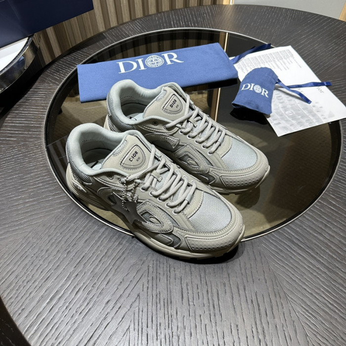 D10R SNEAKER
