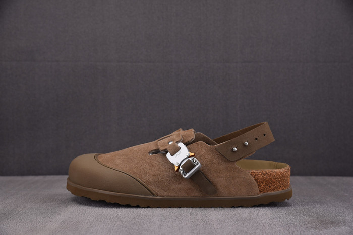d10r sandal