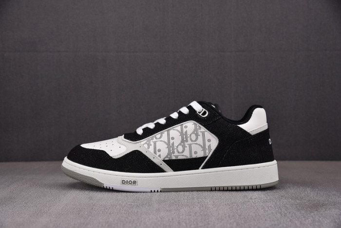 D10R B27 LOW SNEAKER