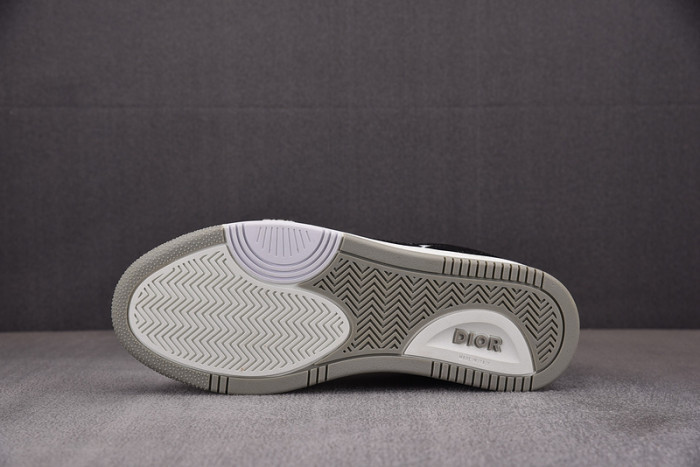 D10R B27 LOW SNEAKER