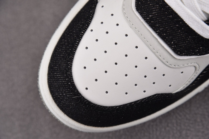 D10R B27 LOW SNEAKER