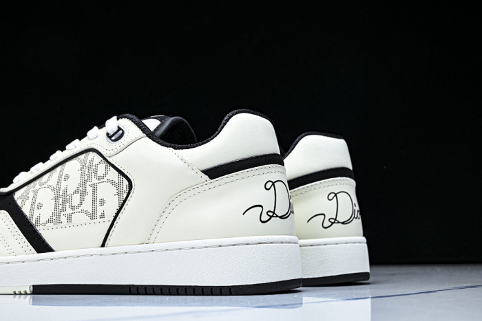 D10R B27 LOW SNEAKER