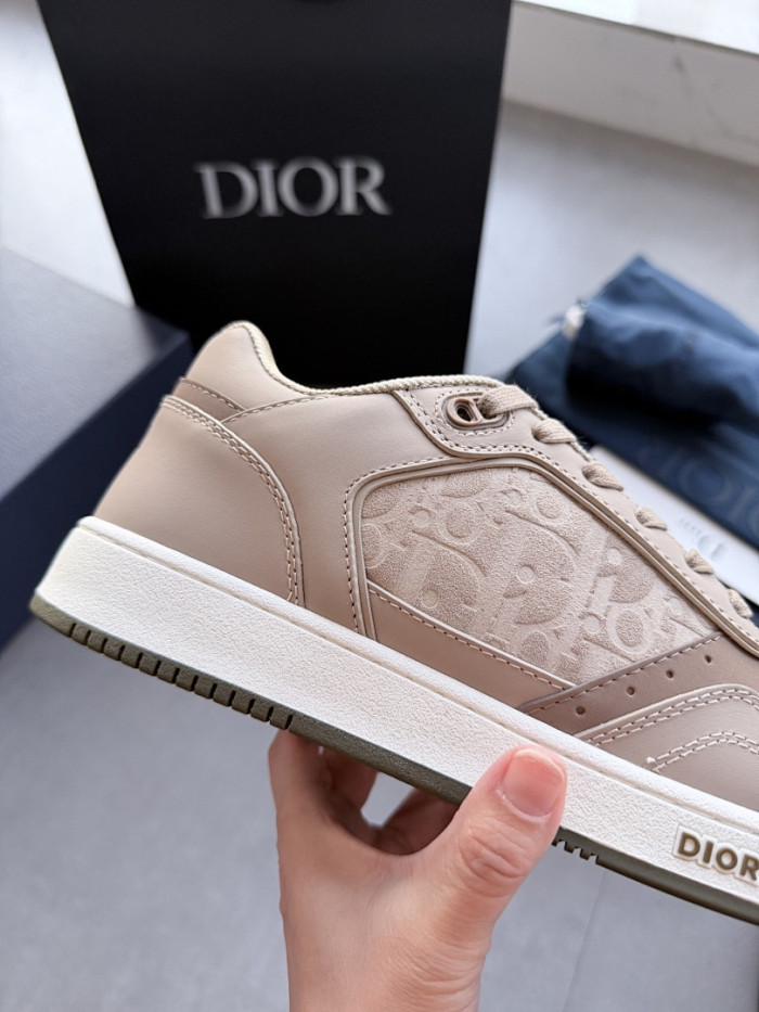 D10R B27 LOW SNEAKER
