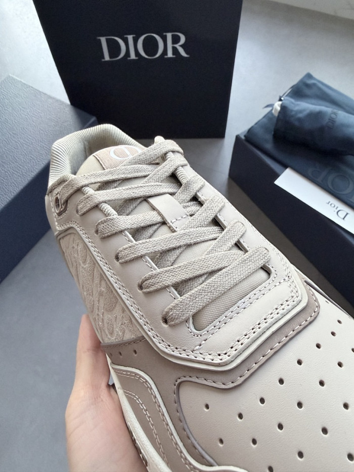 D10R B27 LOW SNEAKER