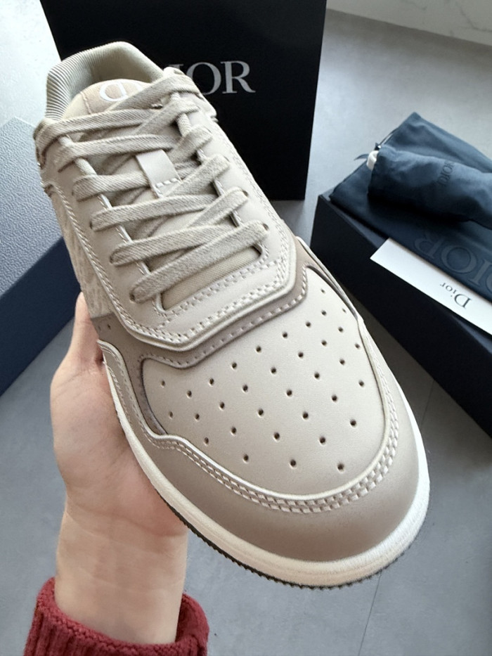 D10R B27 LOW SNEAKER
