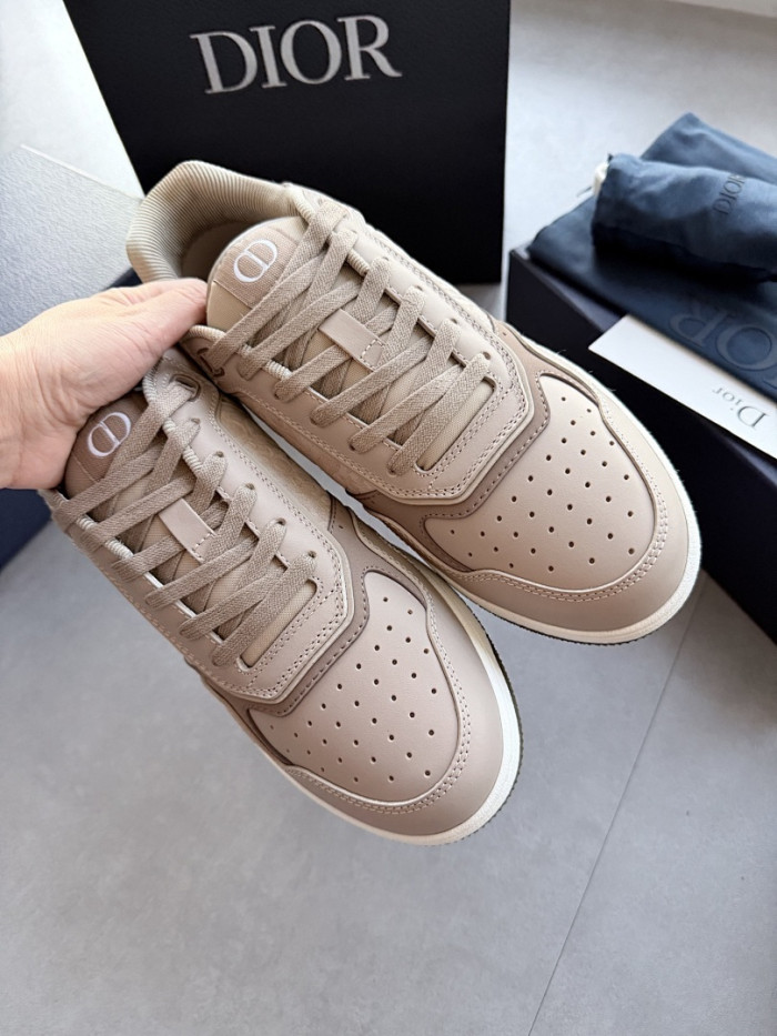D10R B27 LOW SNEAKER